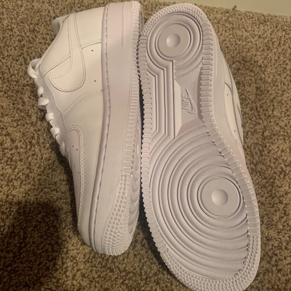 New - Nike Air Force One sz 7Y - Picture 3 of 5